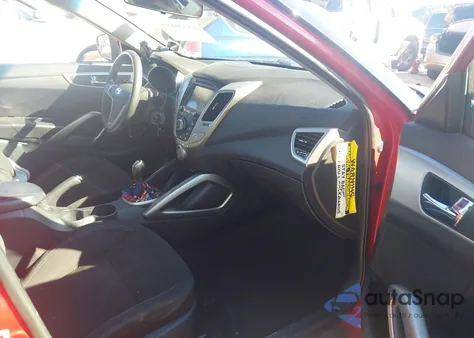 2016 Hyundai Veloster из США, поврежденный, VIN KMHTC6AD3GU256527